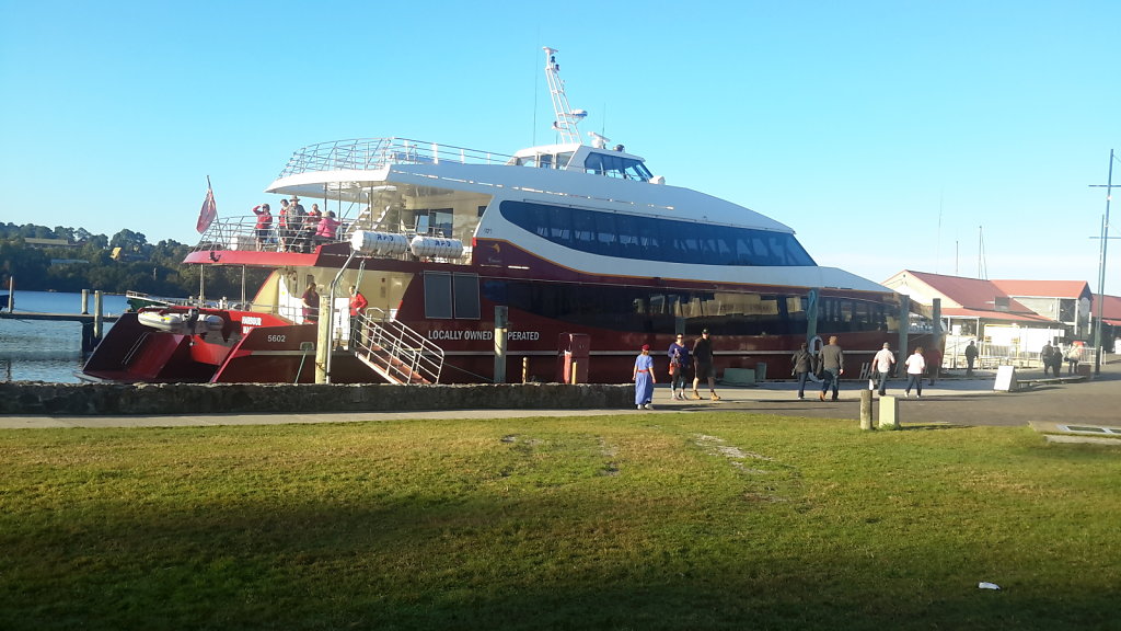 MV-Harbour-Master-our-Cruise-Ship-Strahan-Tas.jpg