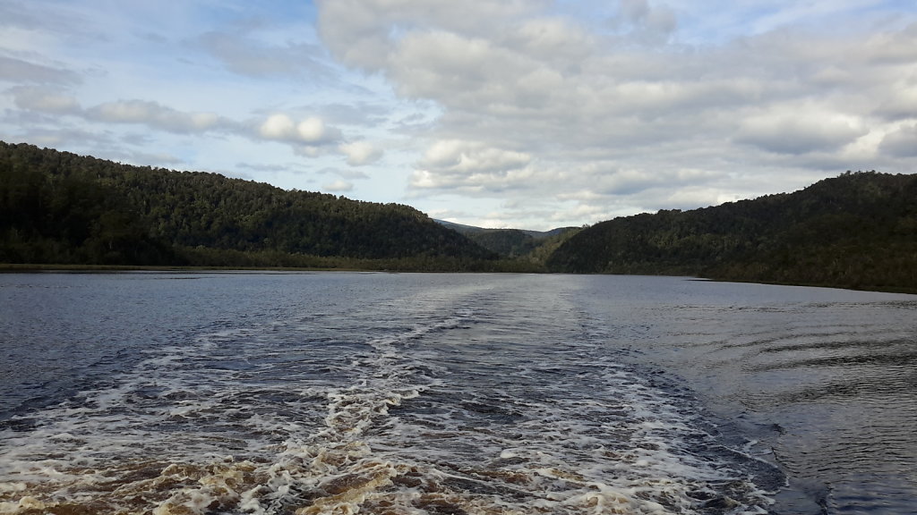 East-end-First-Gorge-Gordon-River-Tas.jpg