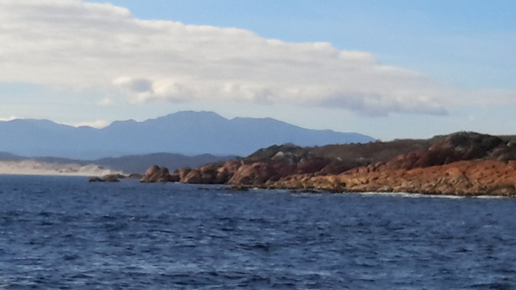 Tasmanian-Coastline-from-Great-Southern-Ocean.jpg